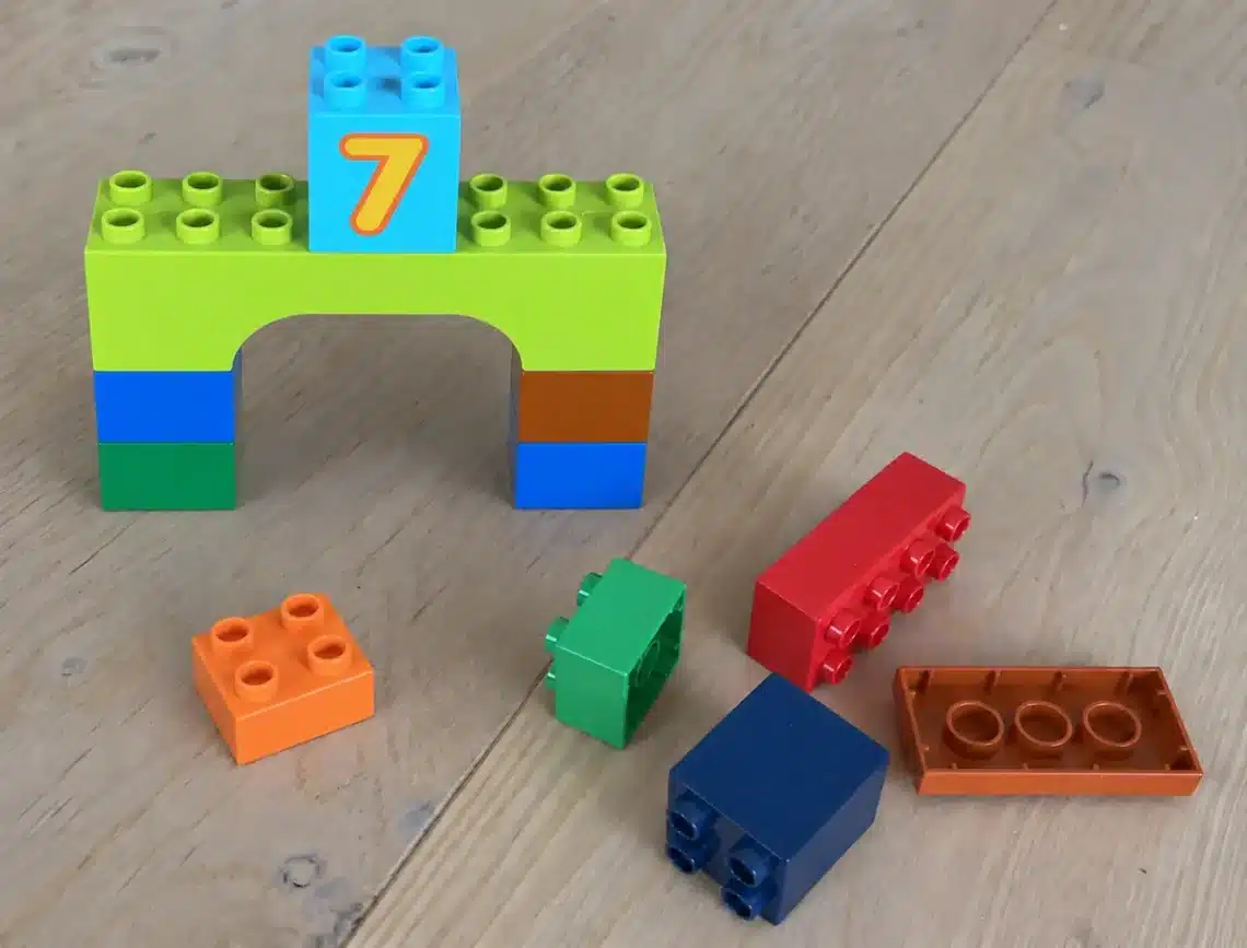 Lego problemløsning løsning ved substrakt